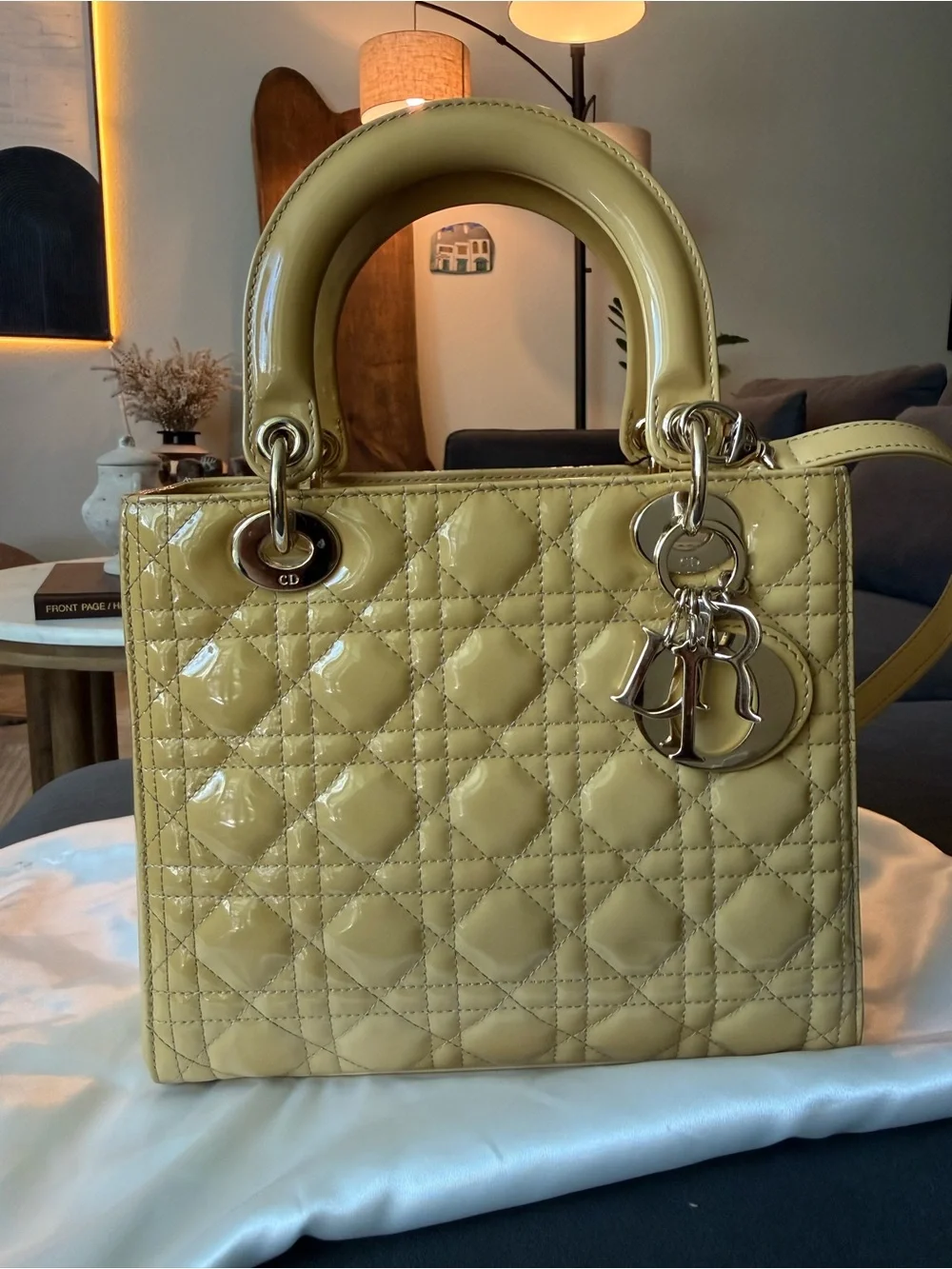 CHRISTIAN DIOR Patent Cannage Medium Lady Dior